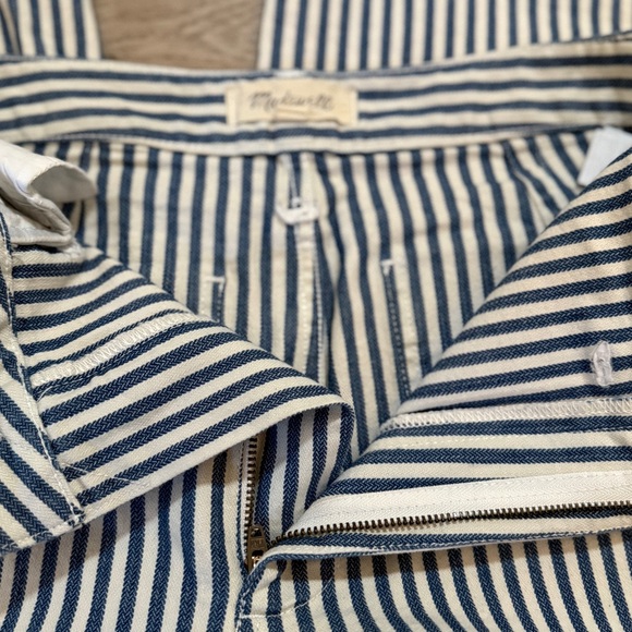 Emmett Wide-Leg Crop Pants in Herringbone Railroad Stripe - Picture 7 of 9